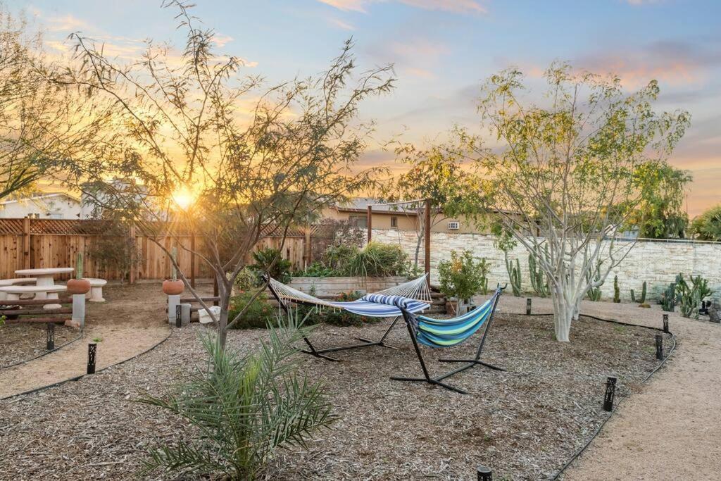 The Hummingbird House, Sauna & Mountain Views! Phoenix Exterior photo