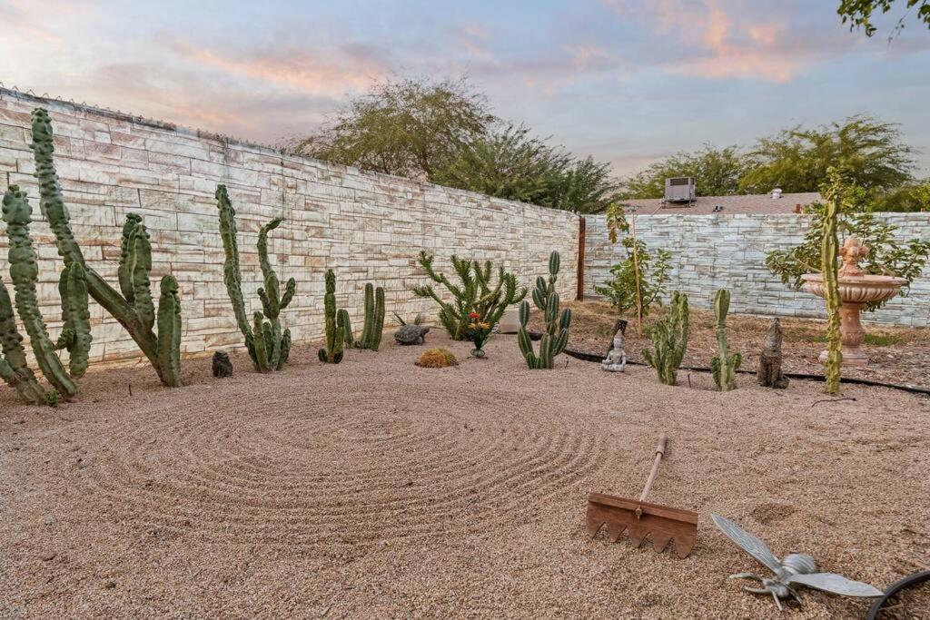 The Hummingbird House, Sauna & Mountain Views! Phoenix Exterior photo