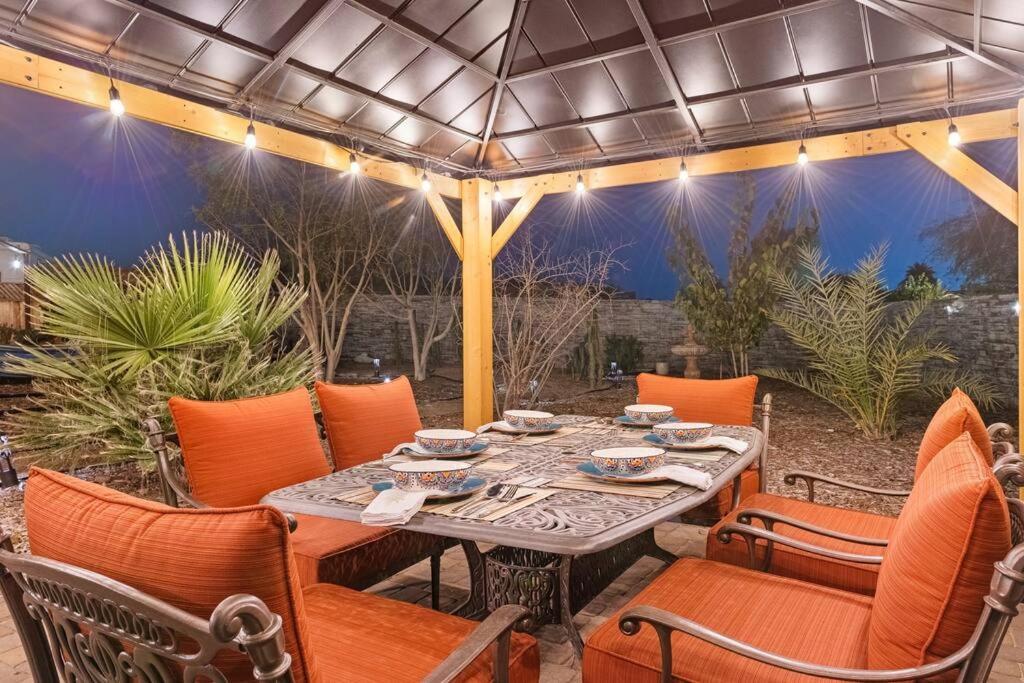The Hummingbird House, Sauna & Mountain Views! Phoenix Exterior photo